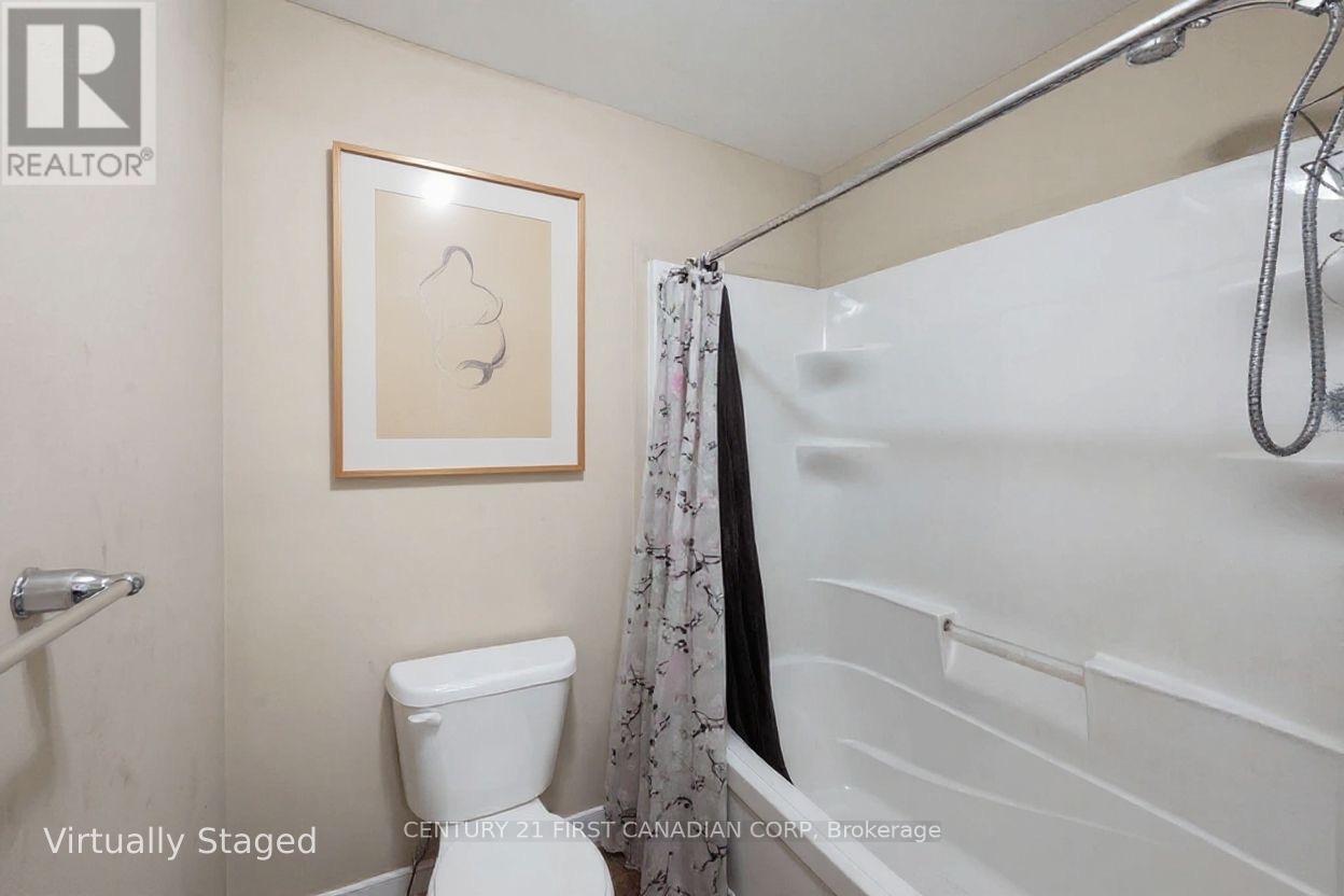 Photo 11 of 195 1960 Dalmagarry Road, London North ON