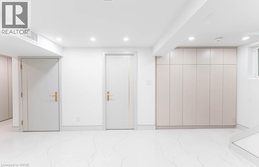 Photo 8 of 174 Roxborough Avenue Unit Lower, Hamilton ON