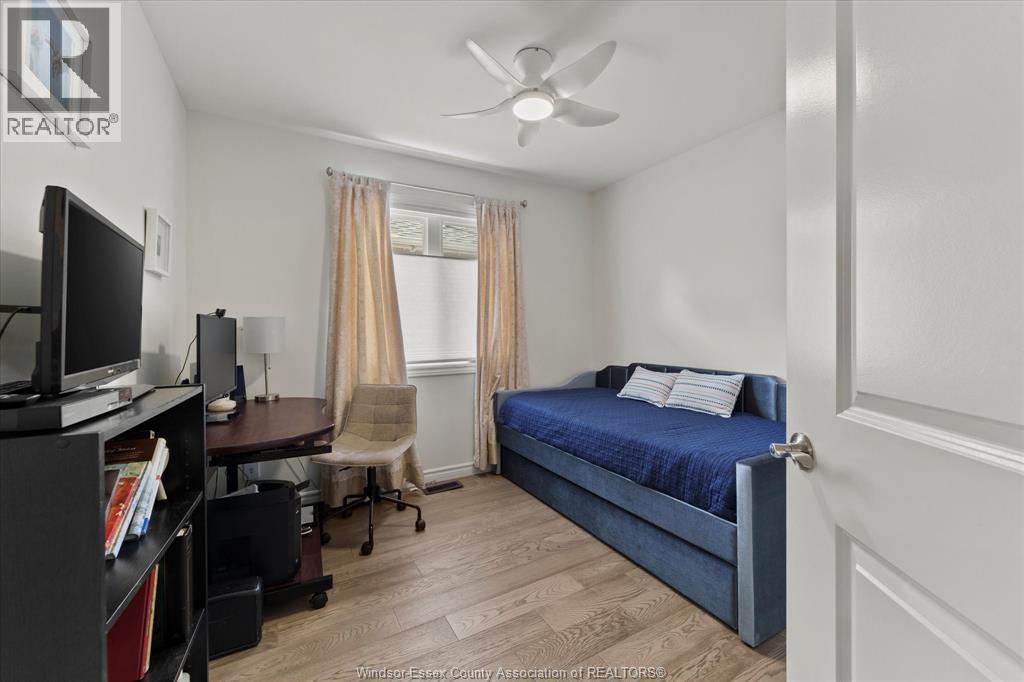 Photo 20 of 117 Arthur Street North, Harrow ON