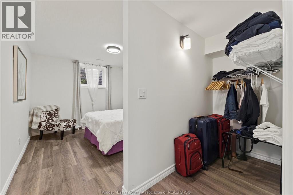 Photo 33 of 117 Arthur Street North, Harrow ON