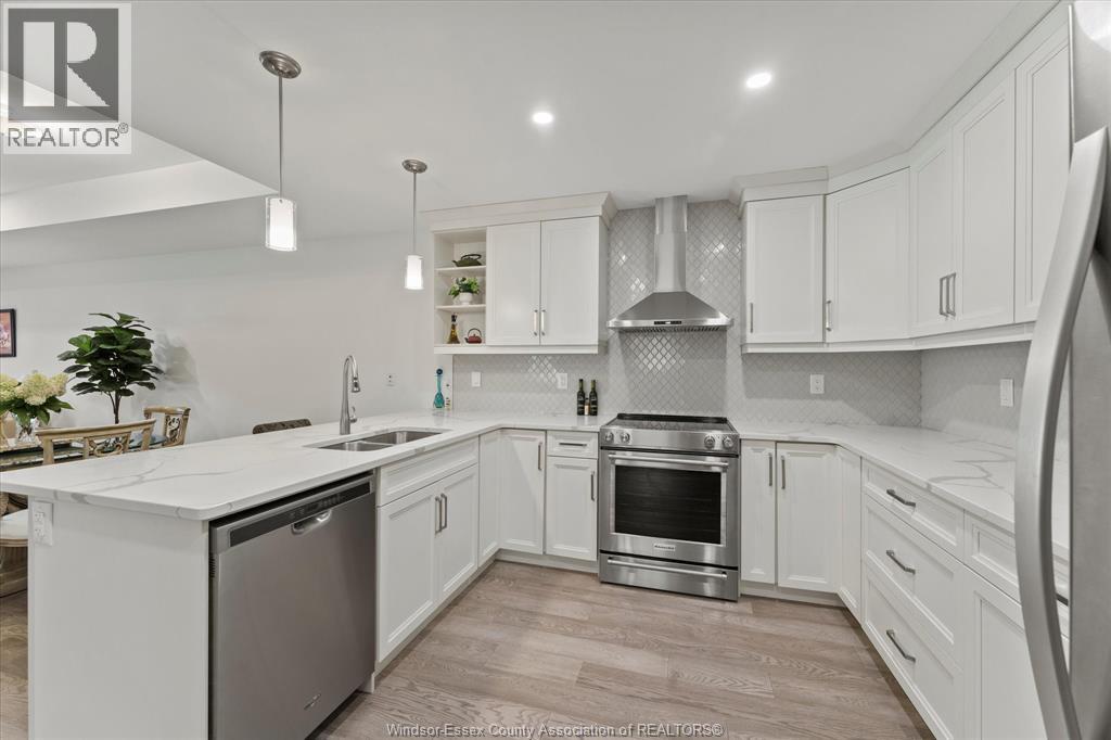 Photo 6 of 117 Arthur Street North, Harrow ON