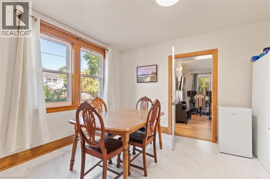 Photo 9 of 456 Waterloo Street S, Cambridge ON