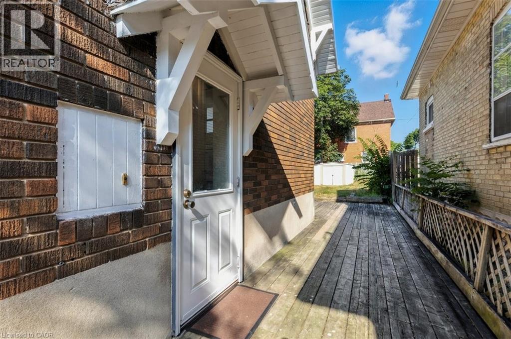 Photo 30 of 456 Waterloo Street S, Cambridge ON