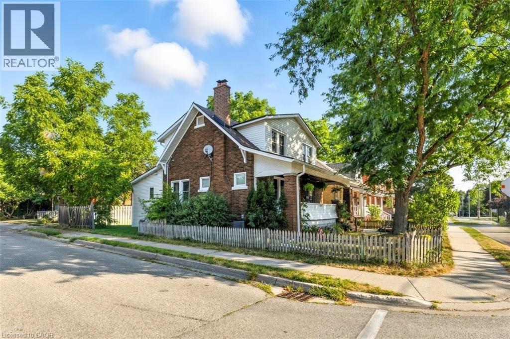 Photo 33 of 456 Waterloo Street S, Cambridge ON