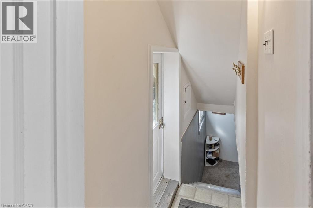 Photo 27 of 456 Waterloo Street S, Cambridge ON