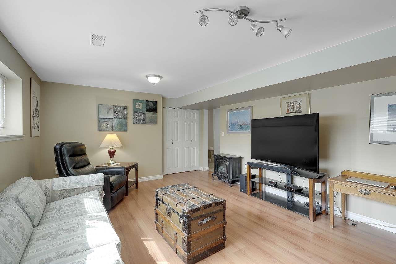 Photo 27 of 10941 152nd Street, Surrey BC