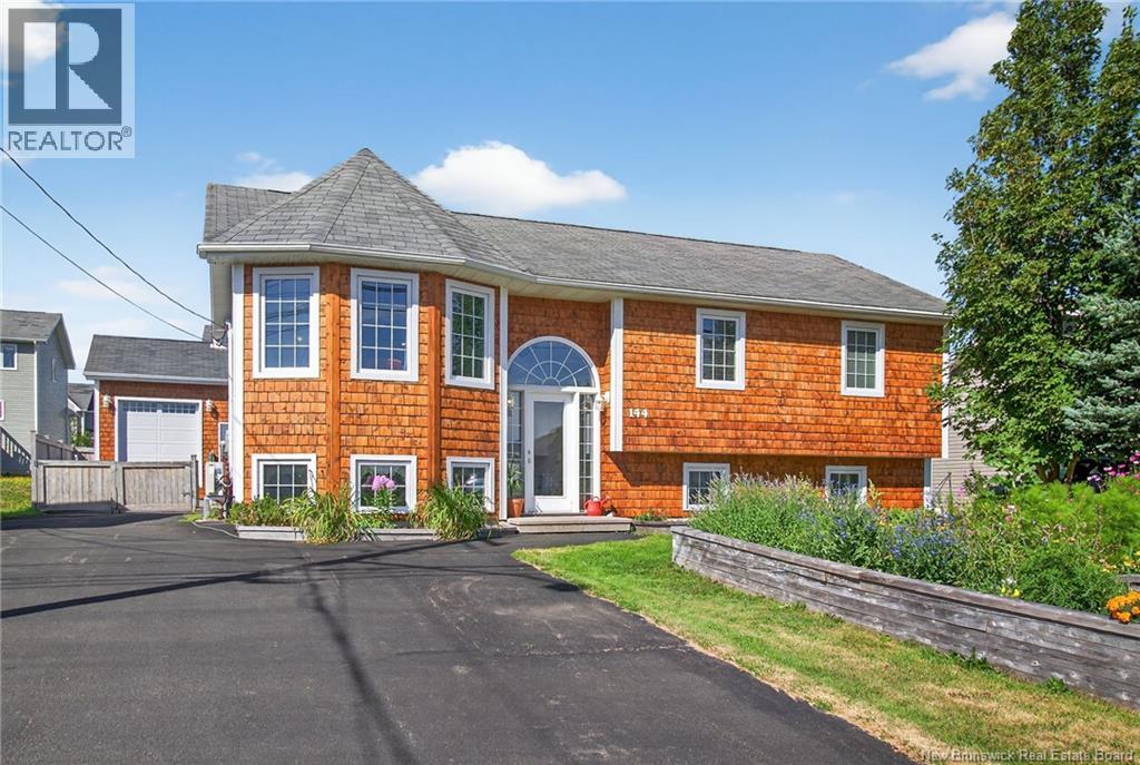 Photo 2 of 144 Oak Ridge Drive, Moncton NB