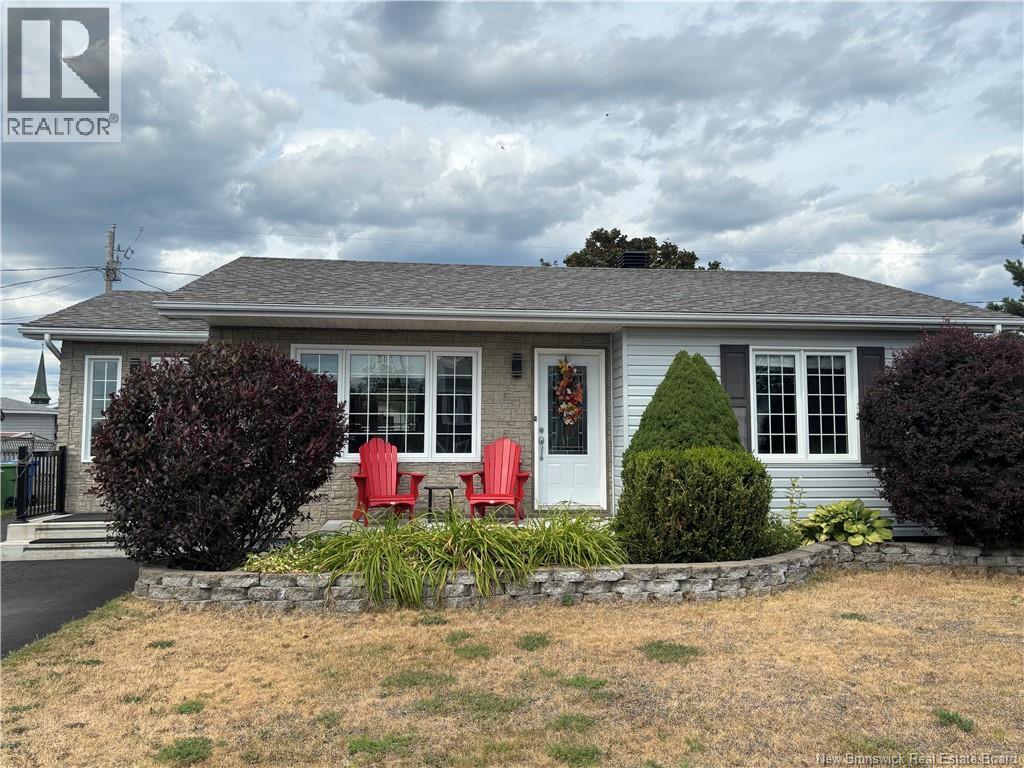 Photo 3 of 846 Rue St Pierre, Beresford NB
