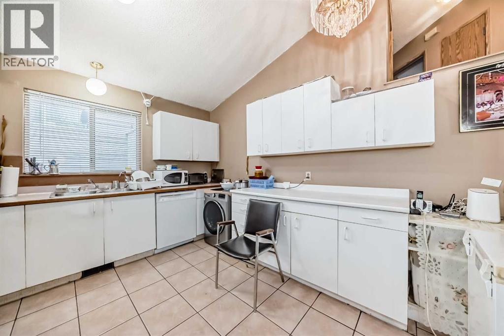 Single Family House 4 Level for Sale in  Martinwood Road NE Martindale Calgary 