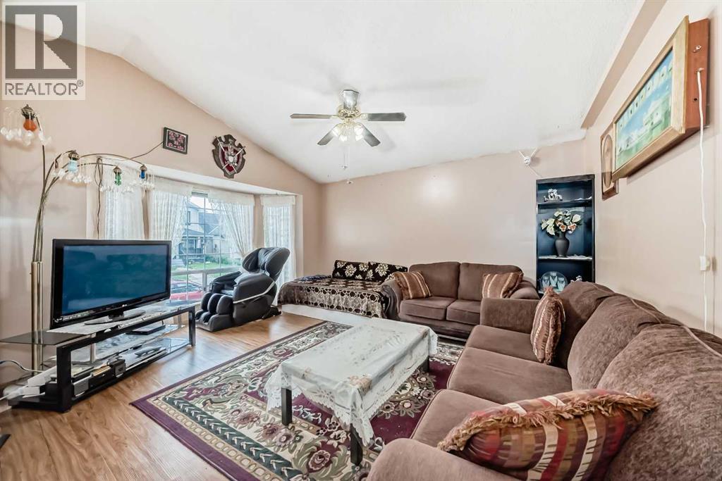 Single Family House 4 Level for Sale in  Martinwood Road NE Martindale Calgary 