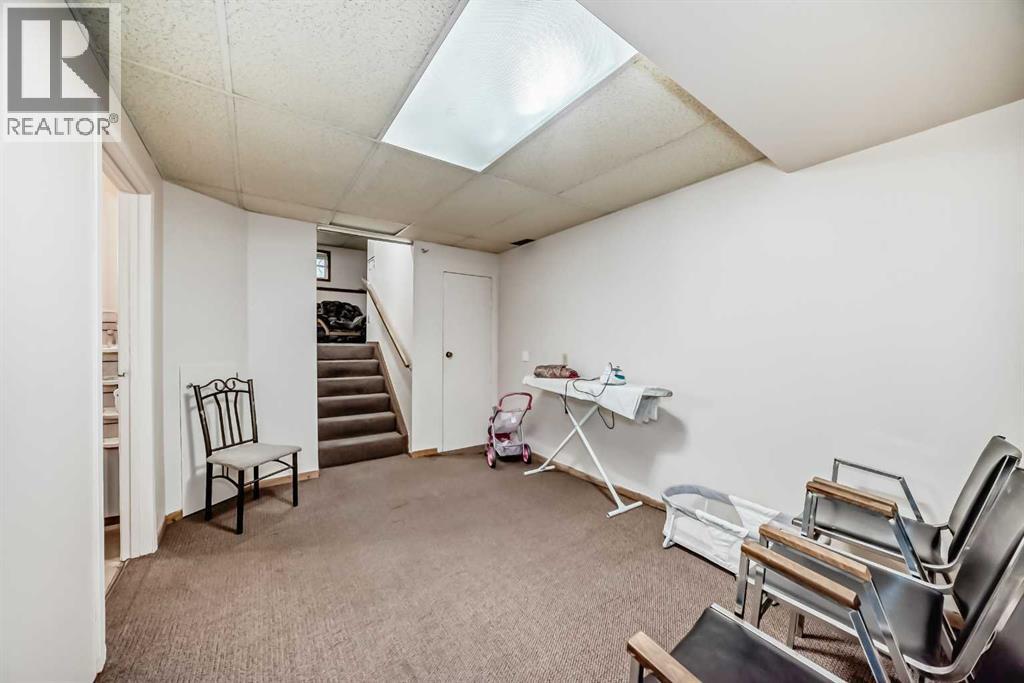 Single Family House 4 Level for Sale in  Martinwood Road NE Martindale Calgary 
