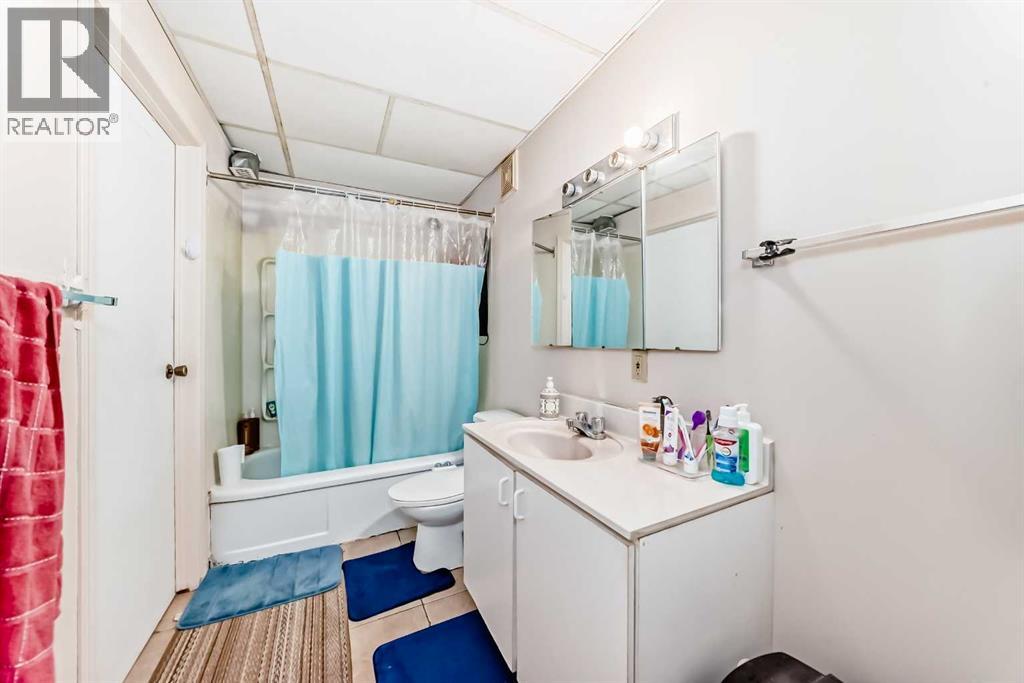 Single Family House 4 Level for Sale in  Martinwood Road NE Martindale Calgary 