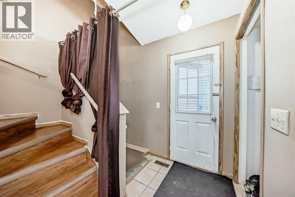Single Family House 4 Level for Sale in  Martinwood Road NE Martindale Calgary 