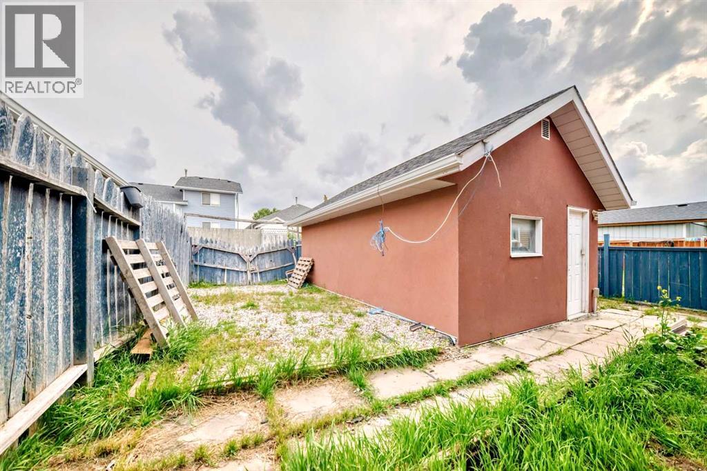 Single Family House 4 Level for Sale in  Martinwood Road NE Martindale Calgary 