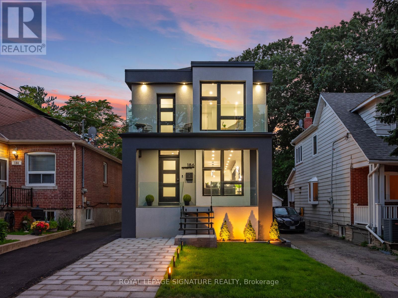Photo 1 of 186 Oak Park Avenue, Toronto ON