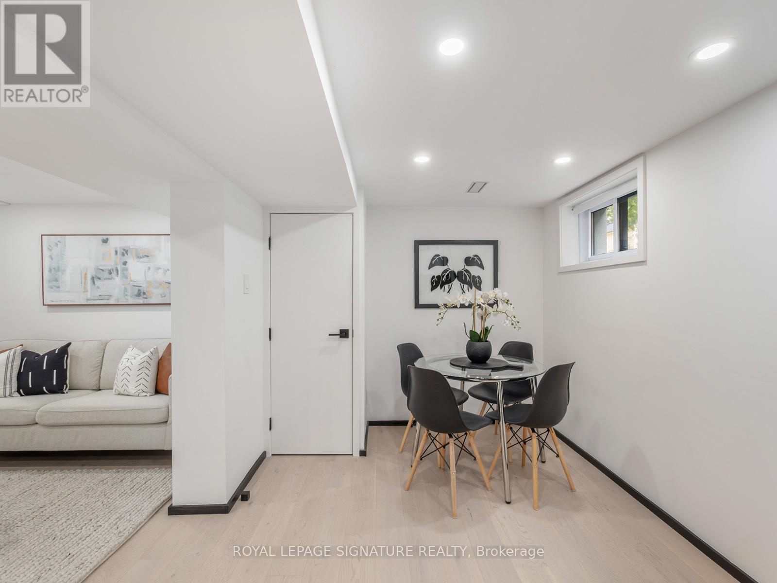 Photo 36 of 186 Oak Park Avenue, Toronto ON