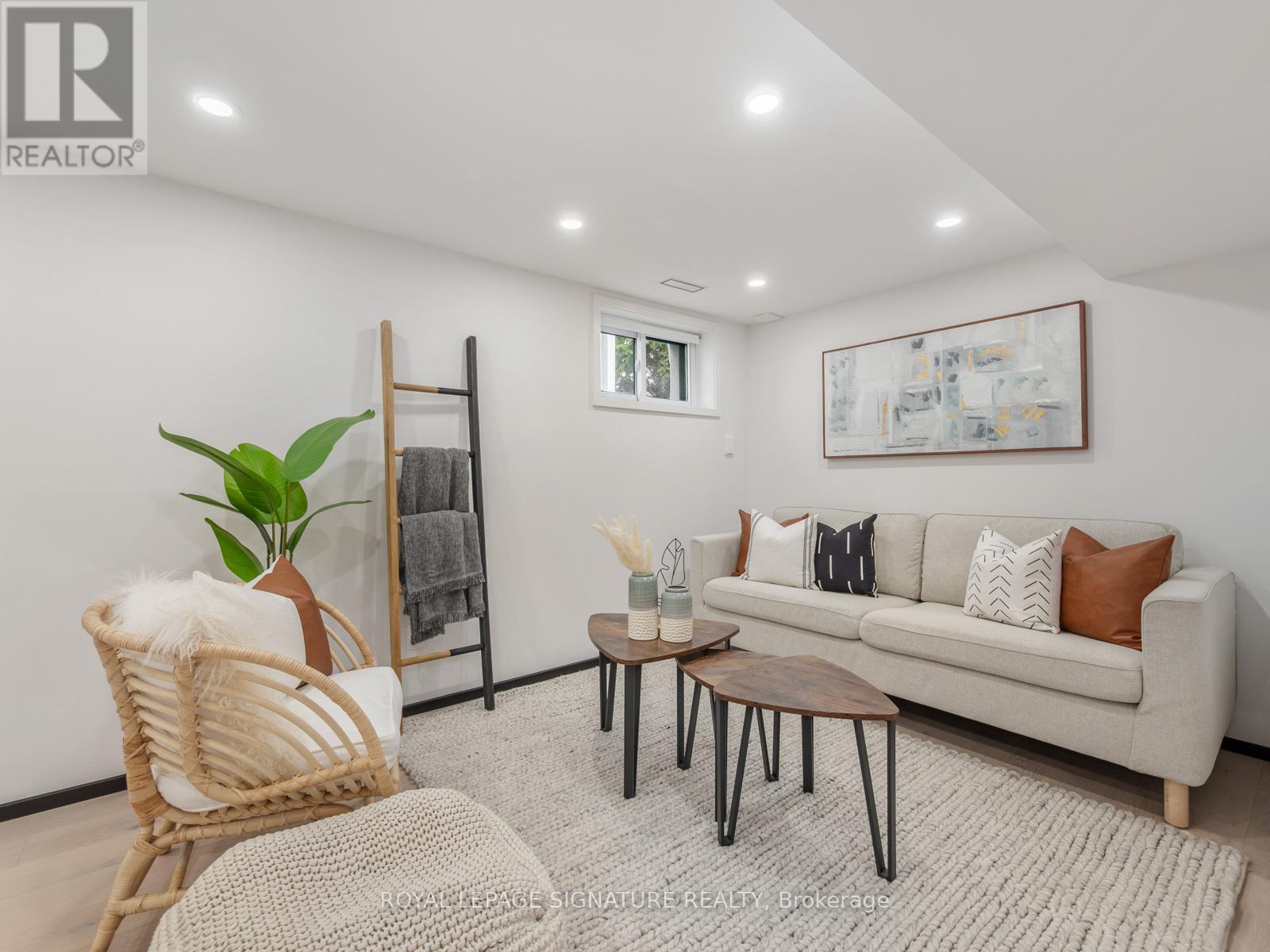 Photo 38 of 186 Oak Park Avenue, Toronto ON