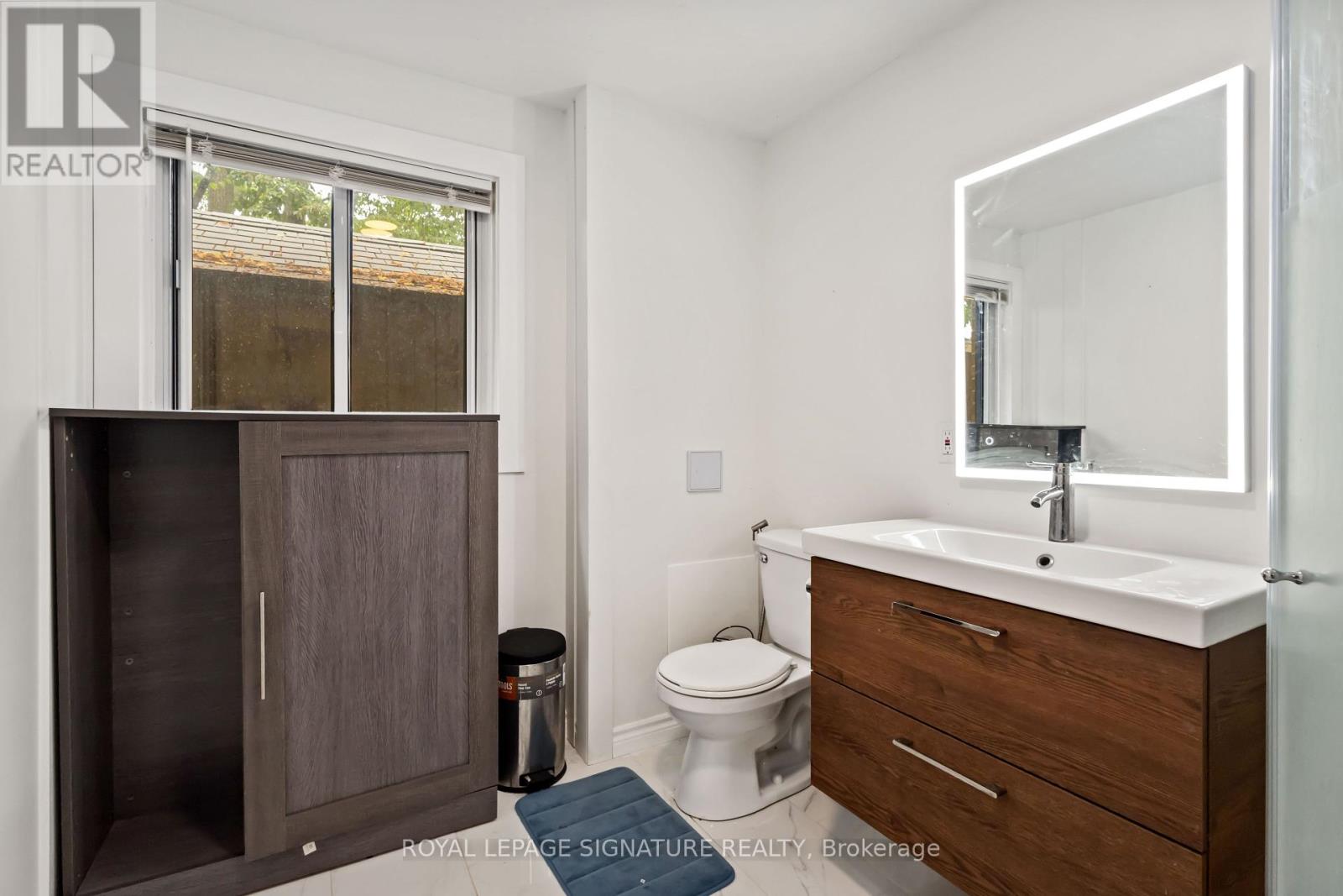Photo 19 of 47 1100 Oxford Street, Oshawa ON