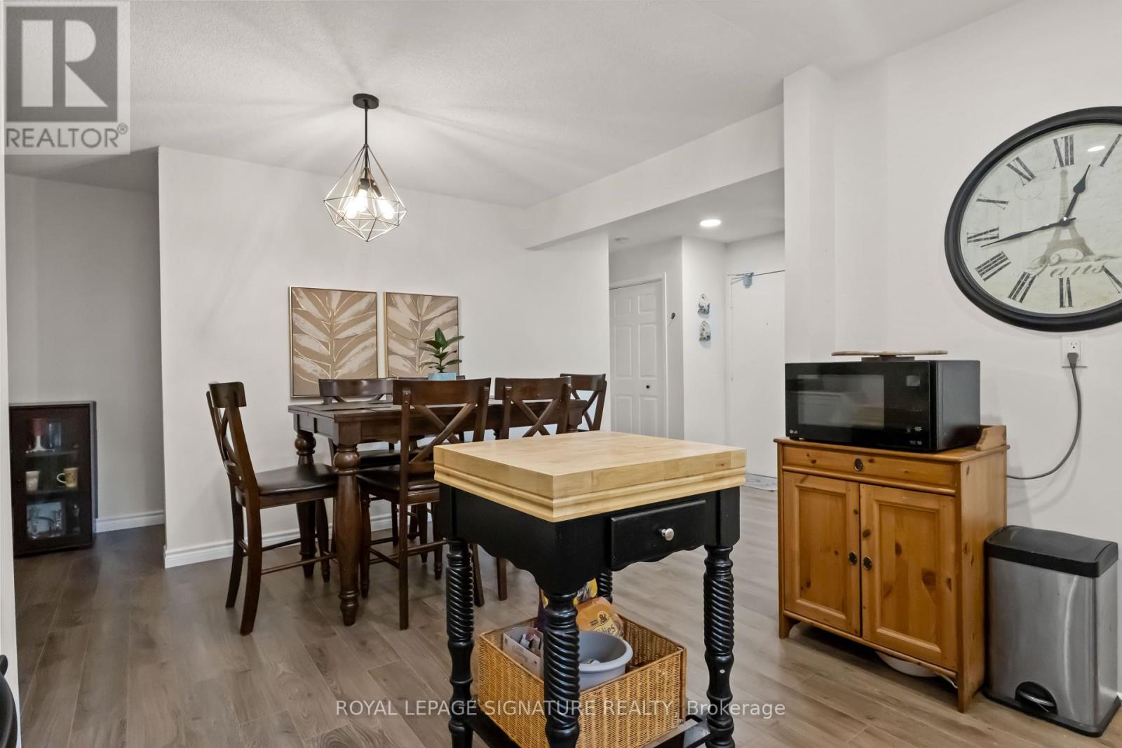 Photo 16 of 47 1100 Oxford Street, Oshawa ON
