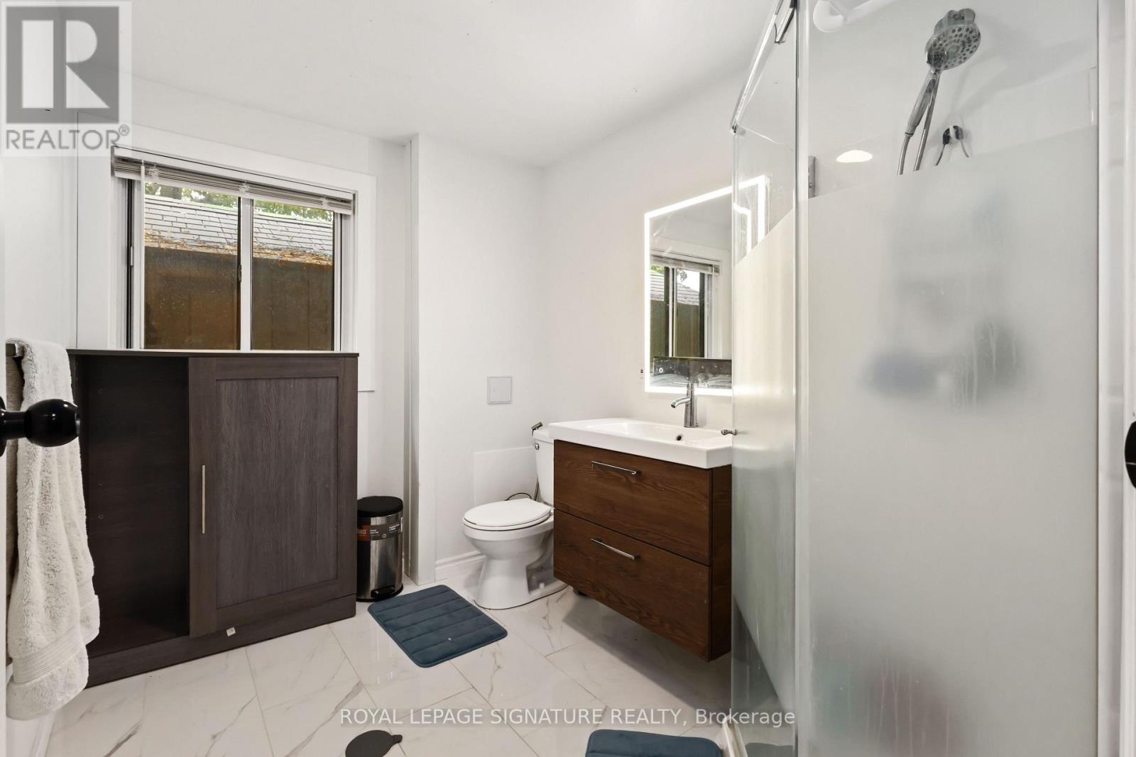 Photo 18 of 47 1100 Oxford Street, Oshawa ON