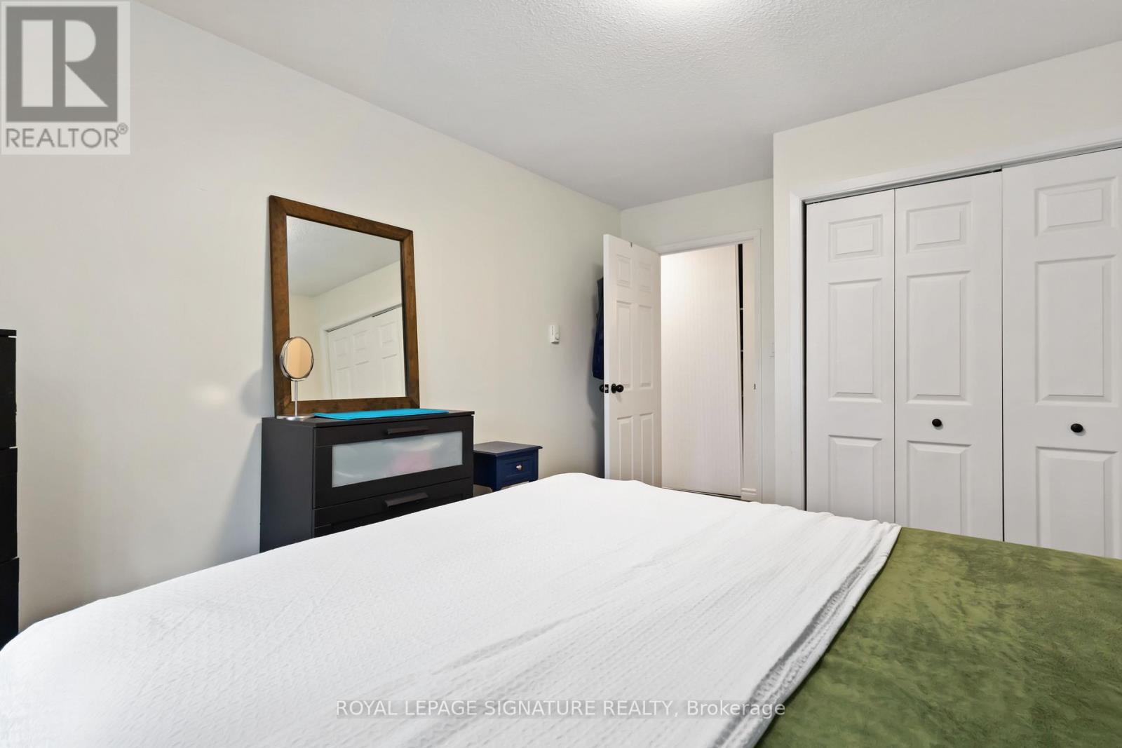 Photo 29 of 47 1100 Oxford Street, Oshawa ON