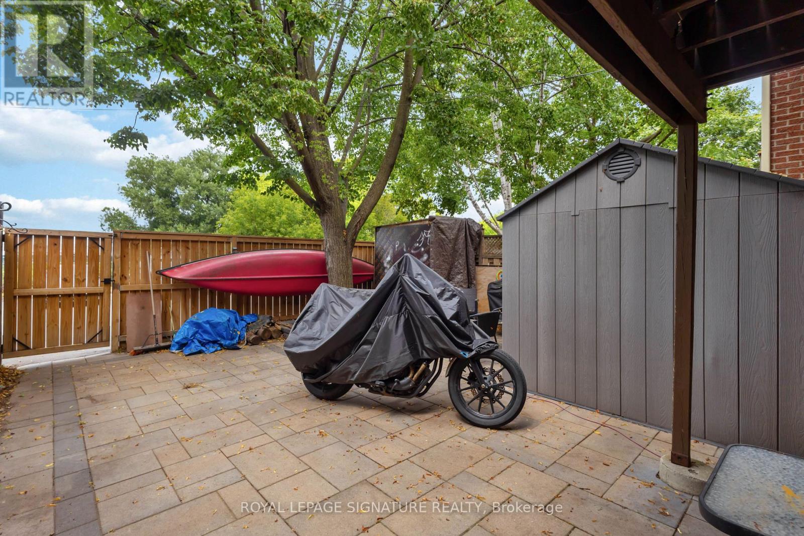 Photo 36 of 47 1100 Oxford Street, Oshawa ON