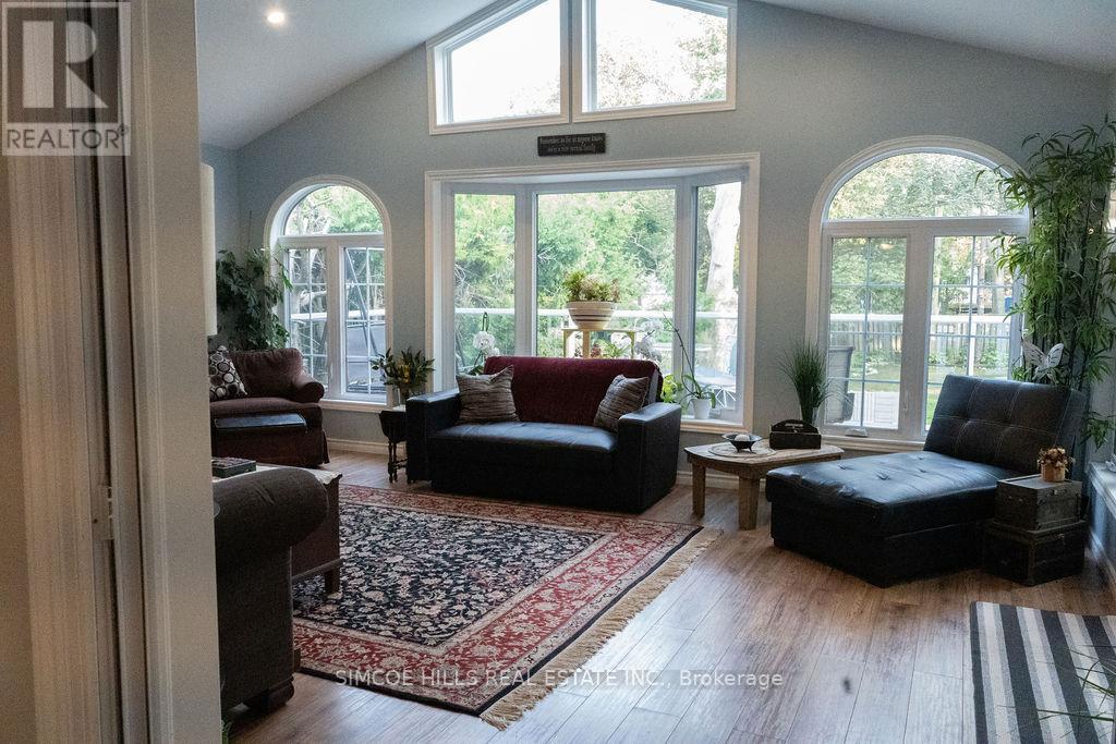 Photo 15 of 311 John Street, Orillia ON
