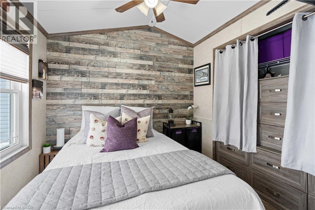 Photo 17 of 4449 Milburough Line Unit 10 Oak St, Burlington ON
