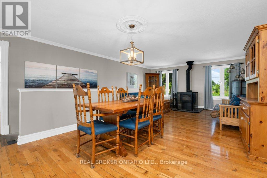 Photo 12 of 1909 Woods Bay Road, Severn ON
