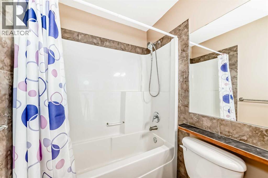 Single Family House for Sale in  Covebrook Bay NE Coventry Hills Calgary 