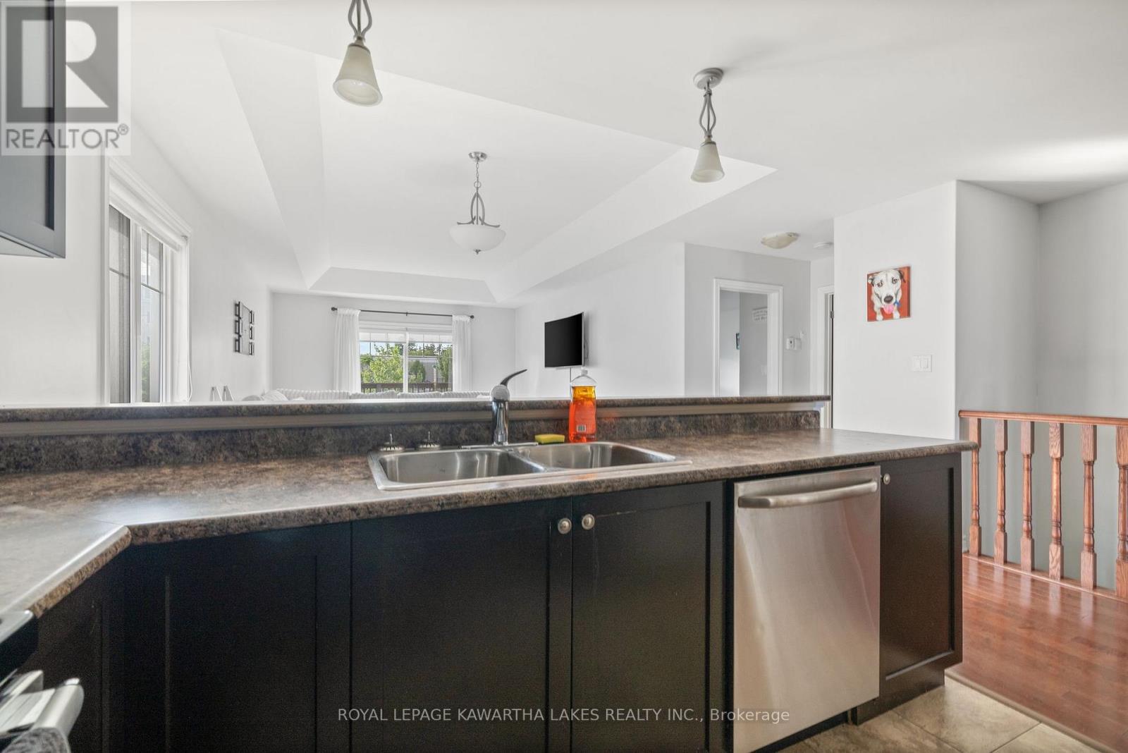 Photo 14 of 20 Lisbeth Crescent, Kawartha Lakes ON