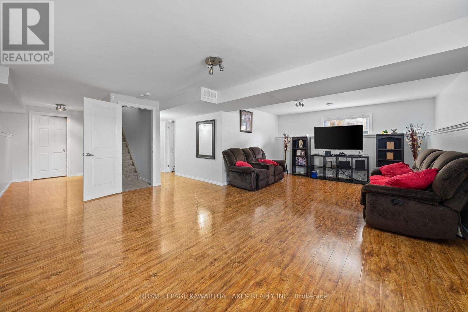 Photo 22 of 20 Lisbeth Crescent, Kawartha Lakes ON