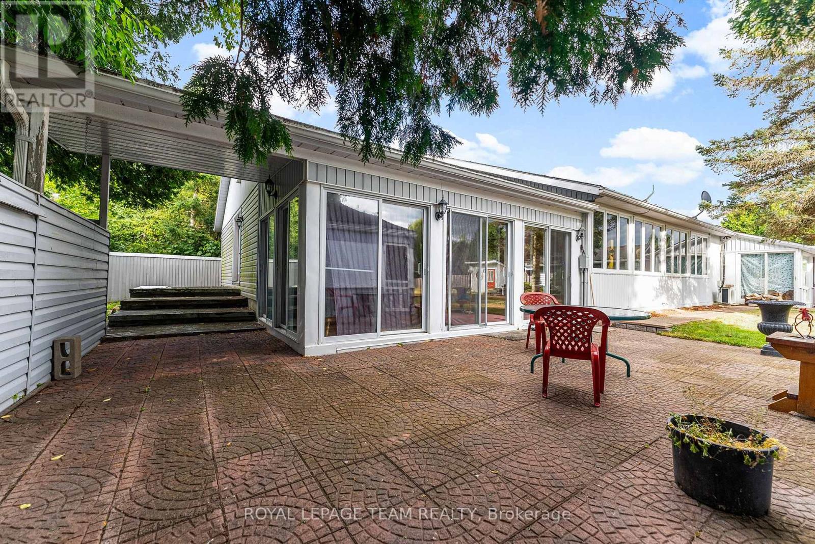 Photo 23 of 591 Bellamy Road, Mcnab Braeside ON