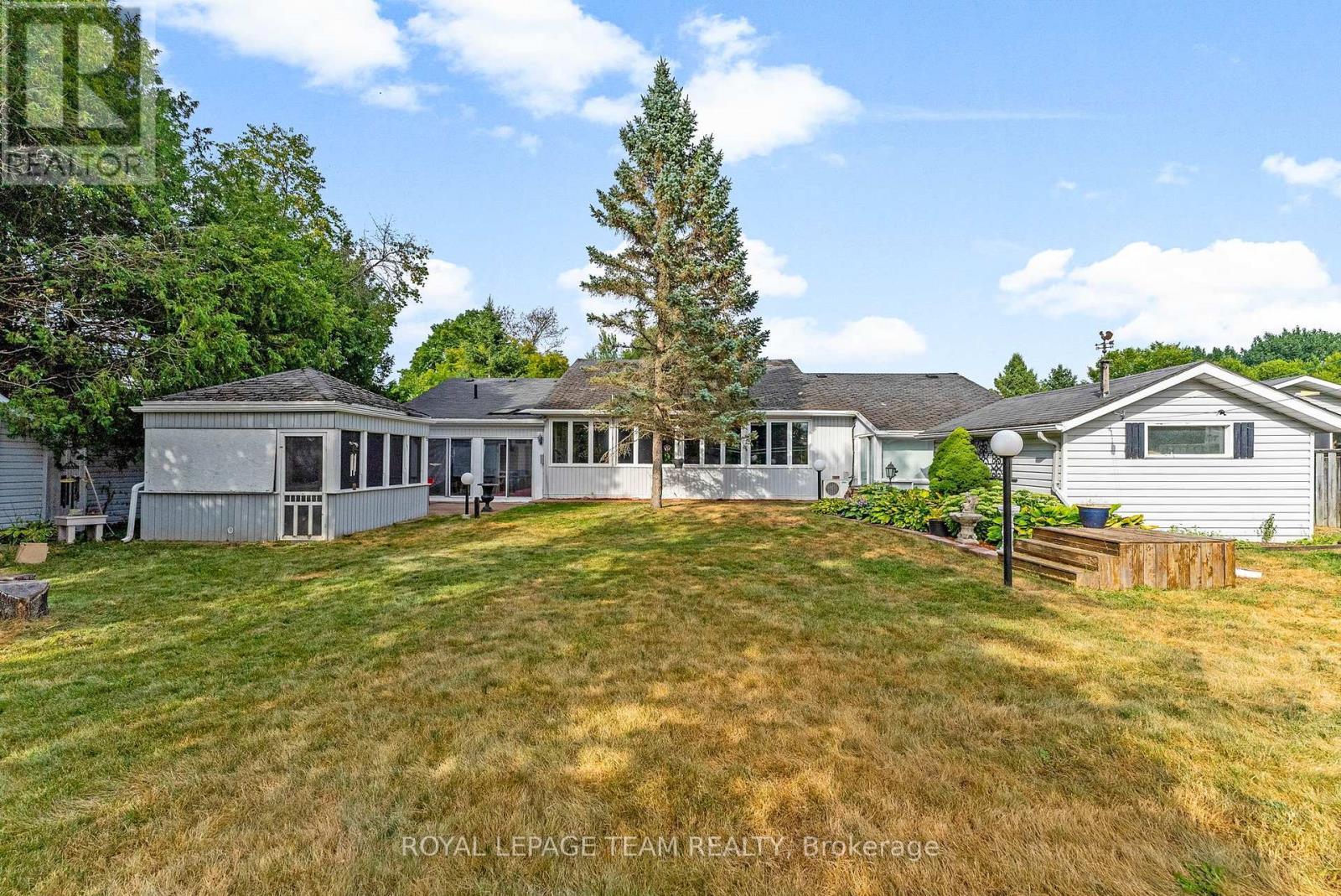 Photo 25 of 591 Bellamy Road, Mcnab Braeside ON