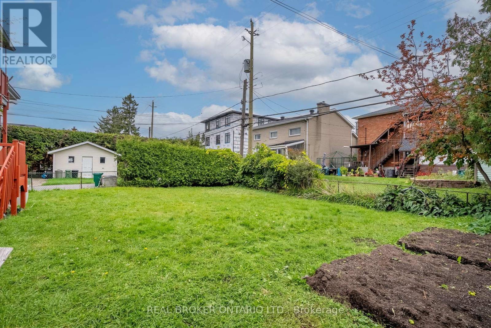 Photo 11 of 2495 Falcon Avenue, Ottawa ON