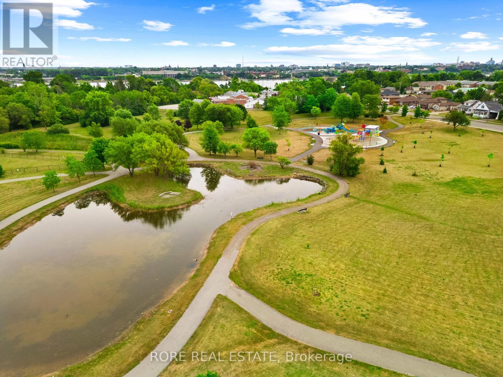Photo 9 of 181 Gilmore Road, Fort Erie ON