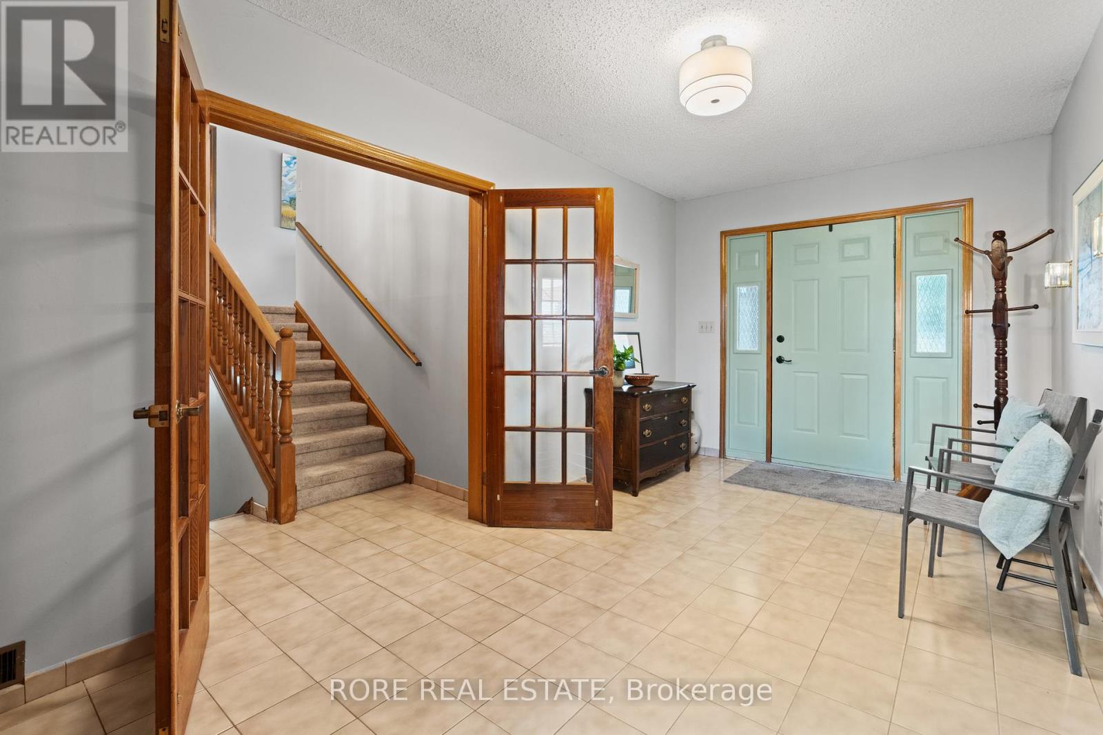 Photo 3 of 181 Gilmore Road, Fort Erie ON