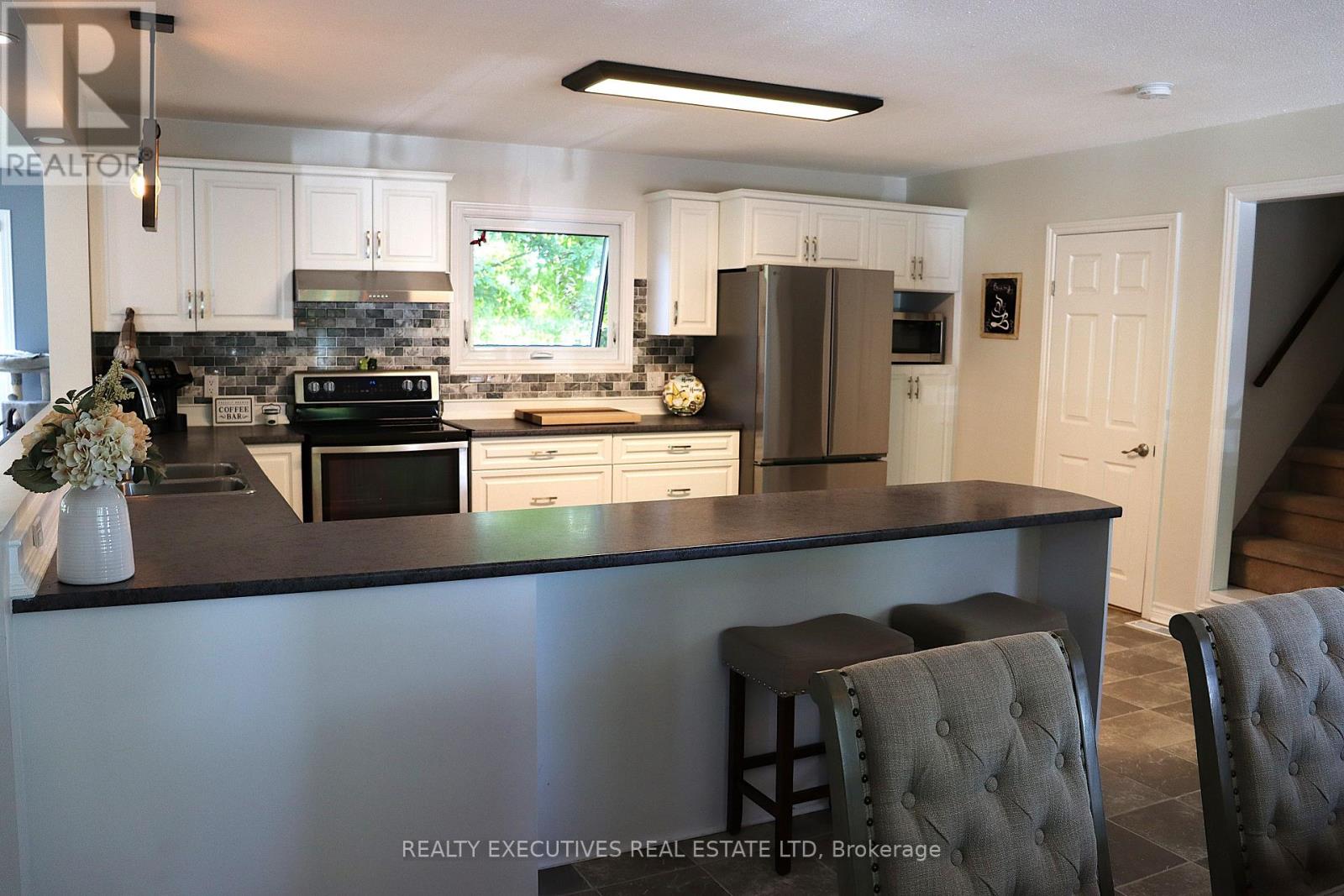 Photo 13 of 11908 Toyeshill Road, South Dundas ON