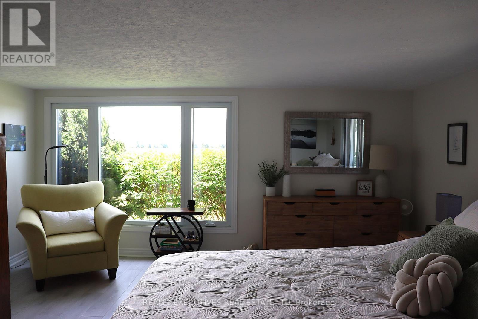 Photo 23 of 11908 Toyeshill Road, South Dundas ON