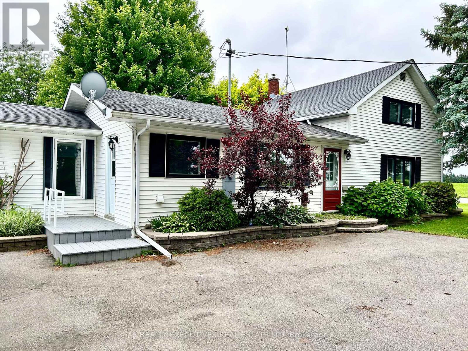 Photo 4 of 11908 Toyeshill Road, South Dundas ON