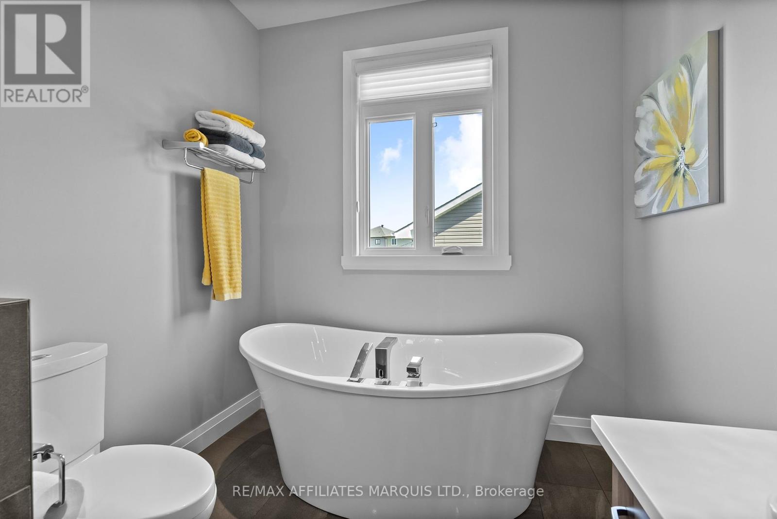 Photo 24 of 2169 Tremblay Avenue, Cornwall ON