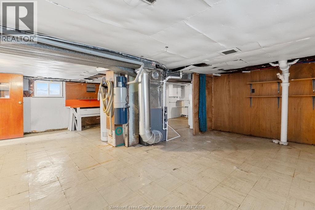 Photo 19 of 1527 Albert Road, Windsor ON