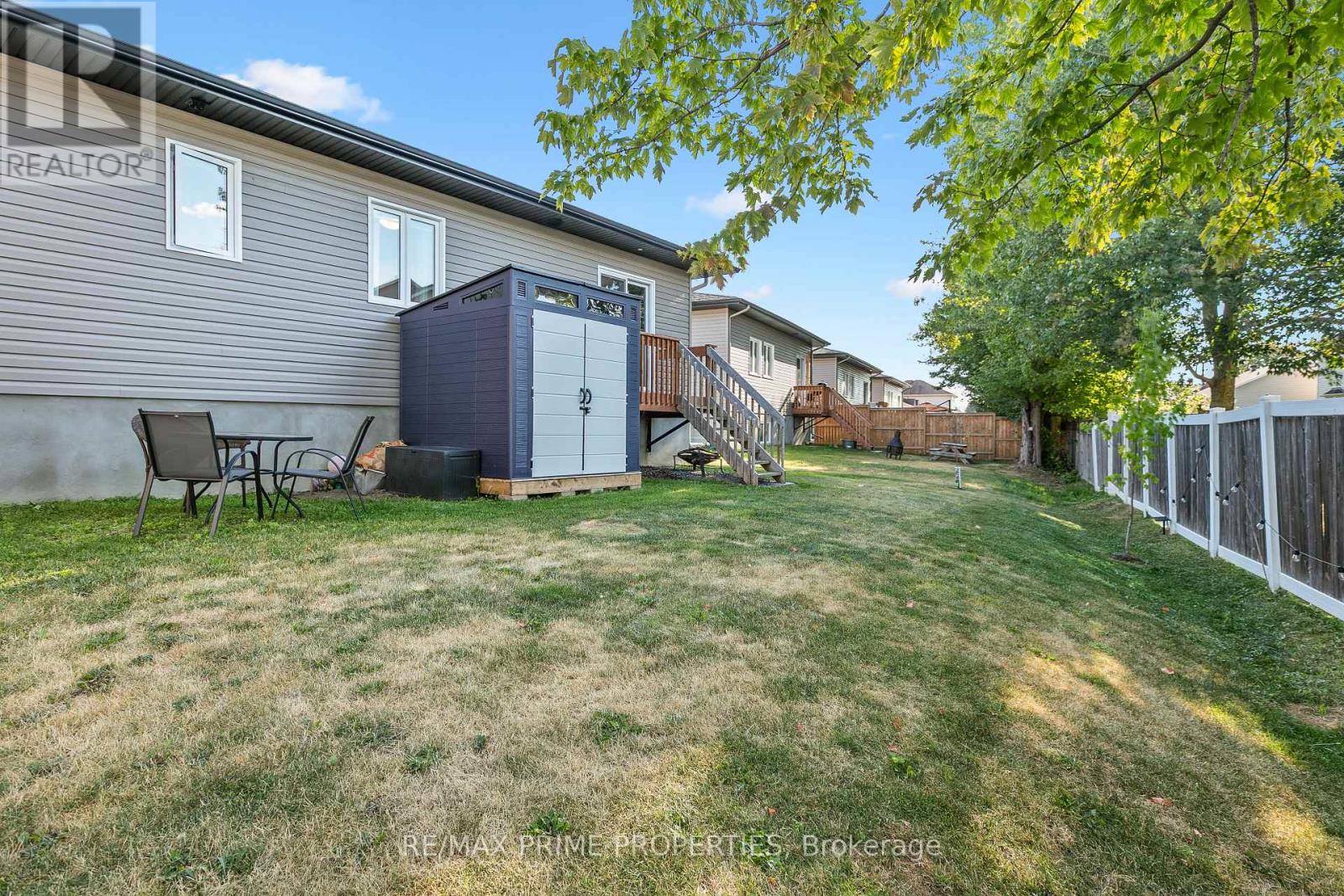 Photo 46 of 208 Filion Street, Russell ON
