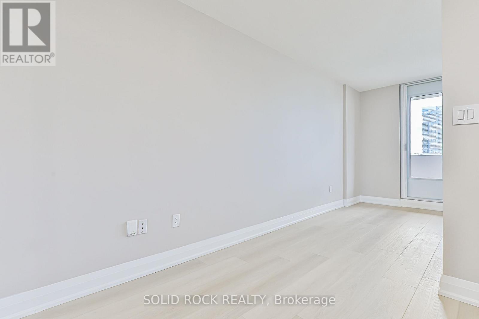 Photo 17 of 3111 40 Homewood Avenue, Toronto ON