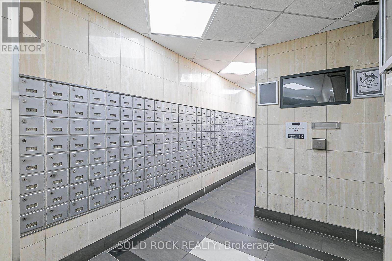 Photo 28 of 3111 40 Homewood Avenue, Toronto ON