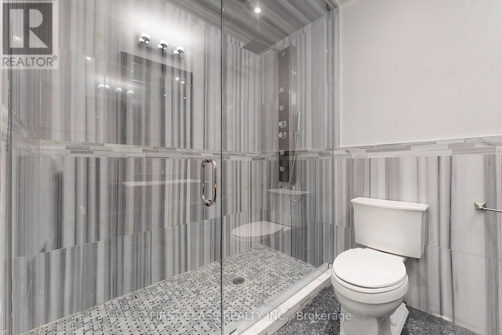 Photo 35 of Th 28 9 Oakburn Crescent, Toronto ON