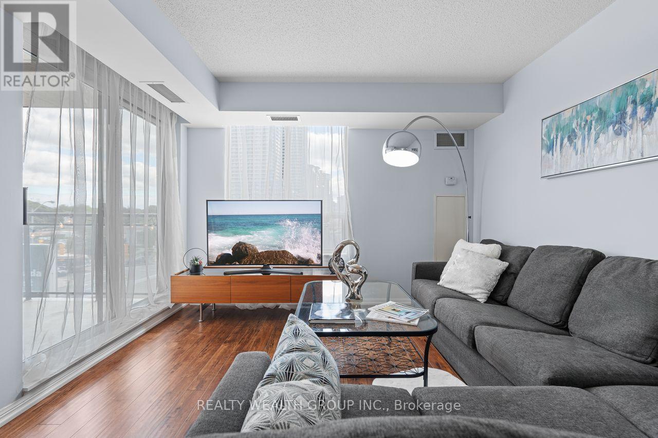 Photo 2 of 513 5940 Yonge Street, Toronto ON