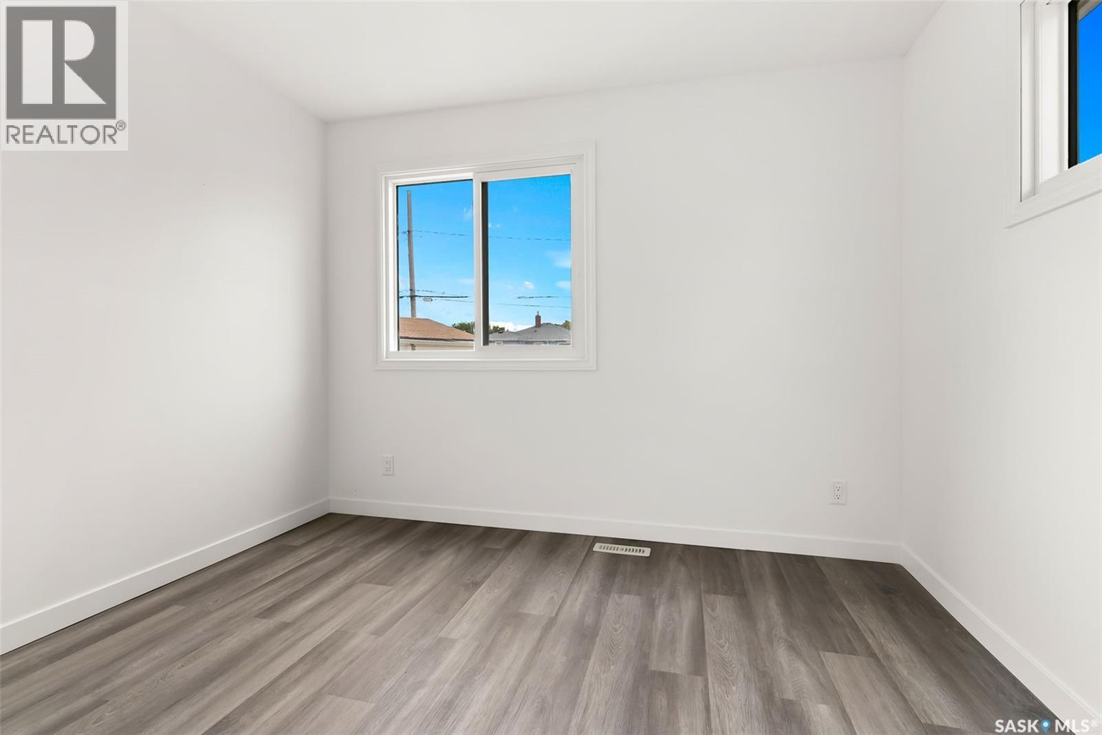 Photo 10 of 2054 Embury Street, Regina SK