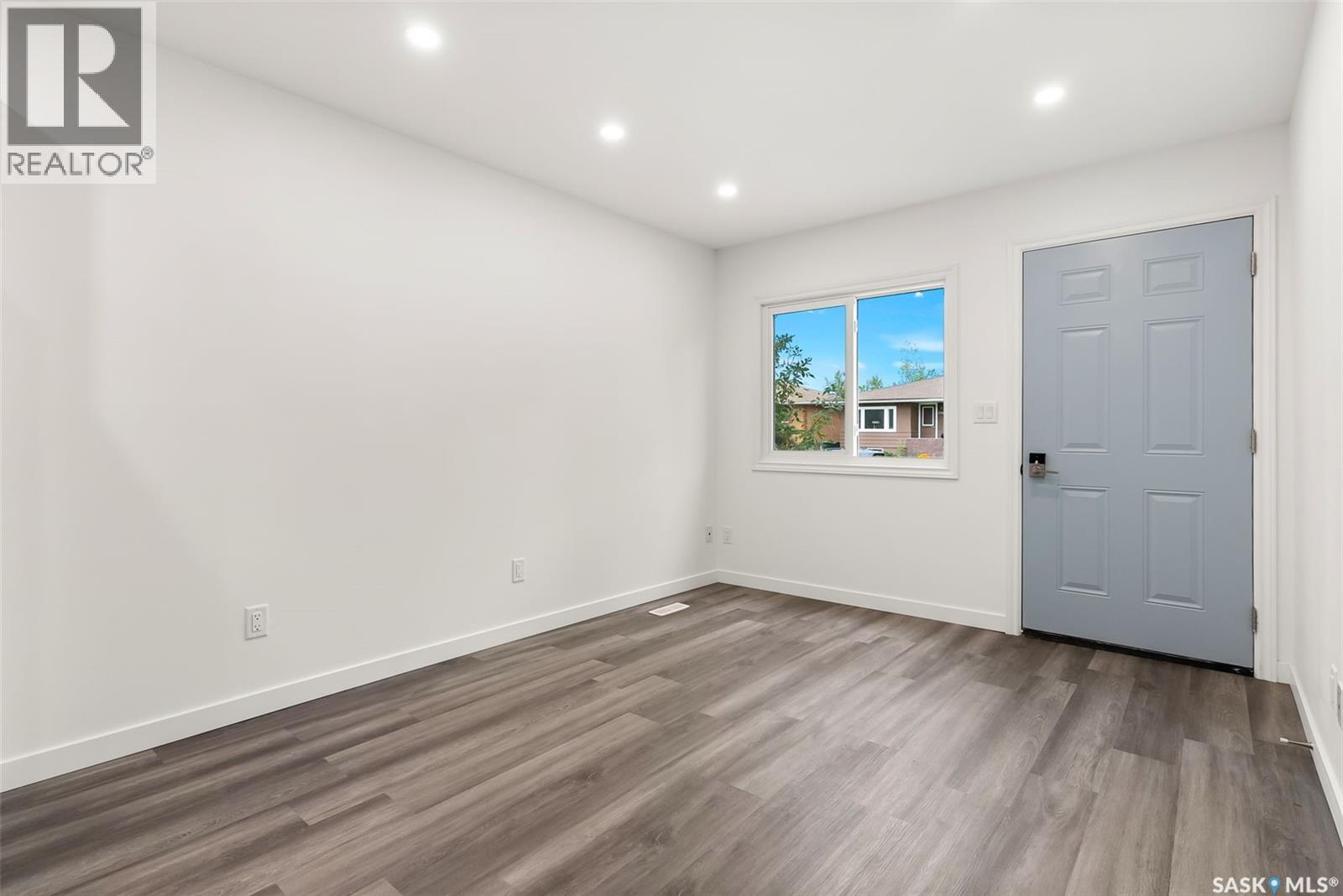 Photo 2 of 2054 Embury Street, Regina SK