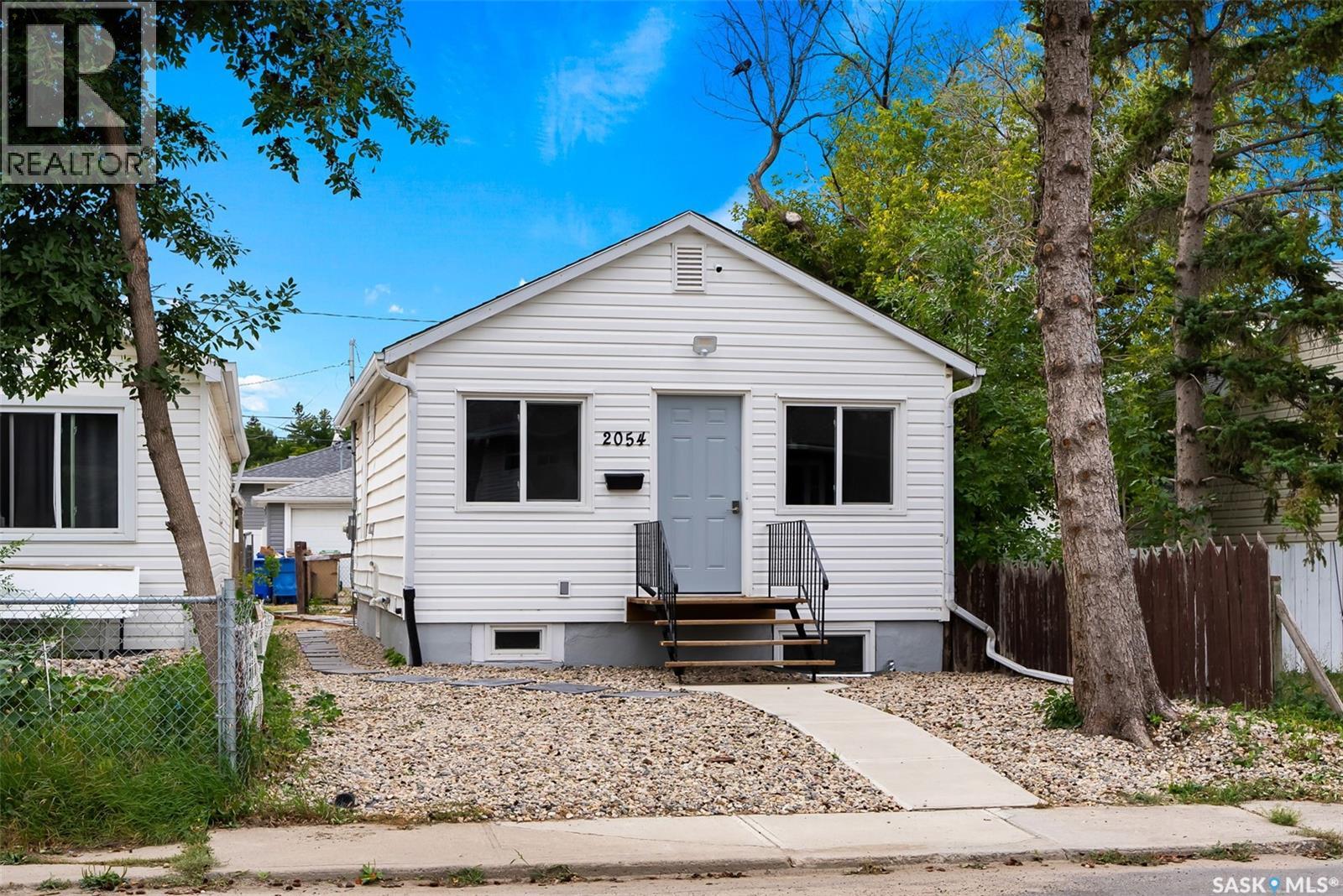 Photo 24 of 2054 Embury Street, Regina SK